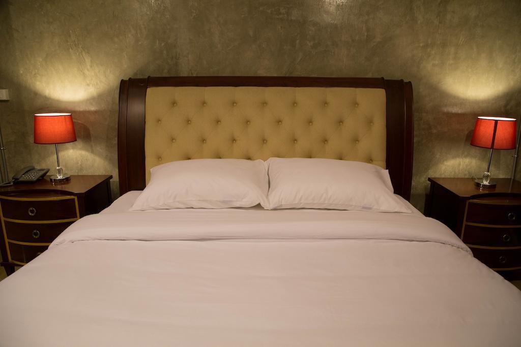 Hotel Prestige Chiang Mai Habitación foto