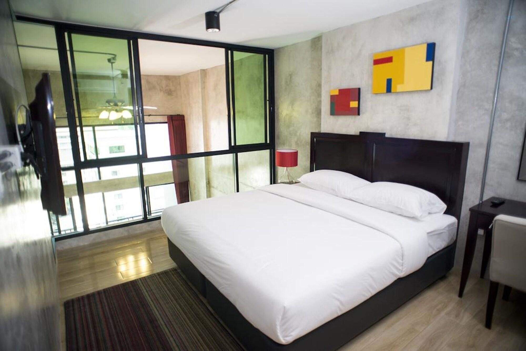 Hotel Prestige Chiang Mai Exterior foto